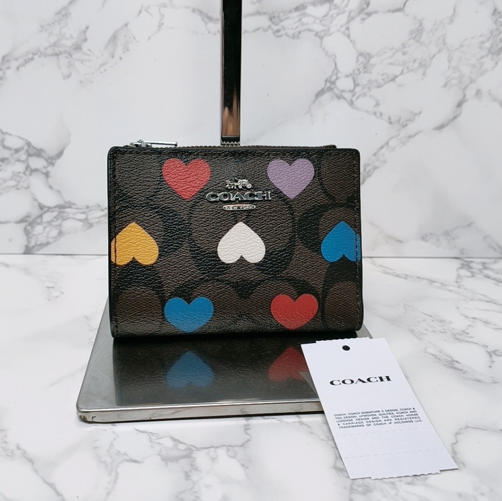 coach bifold wallet heart signature
